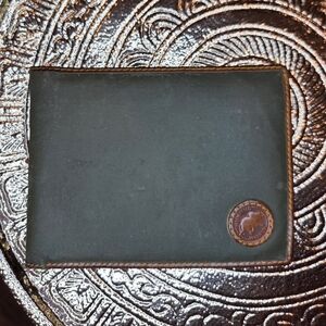 Hunting World Olive Green Leather Men's Wallet